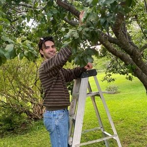 Meet your sellers, Jennifer and Mitch!